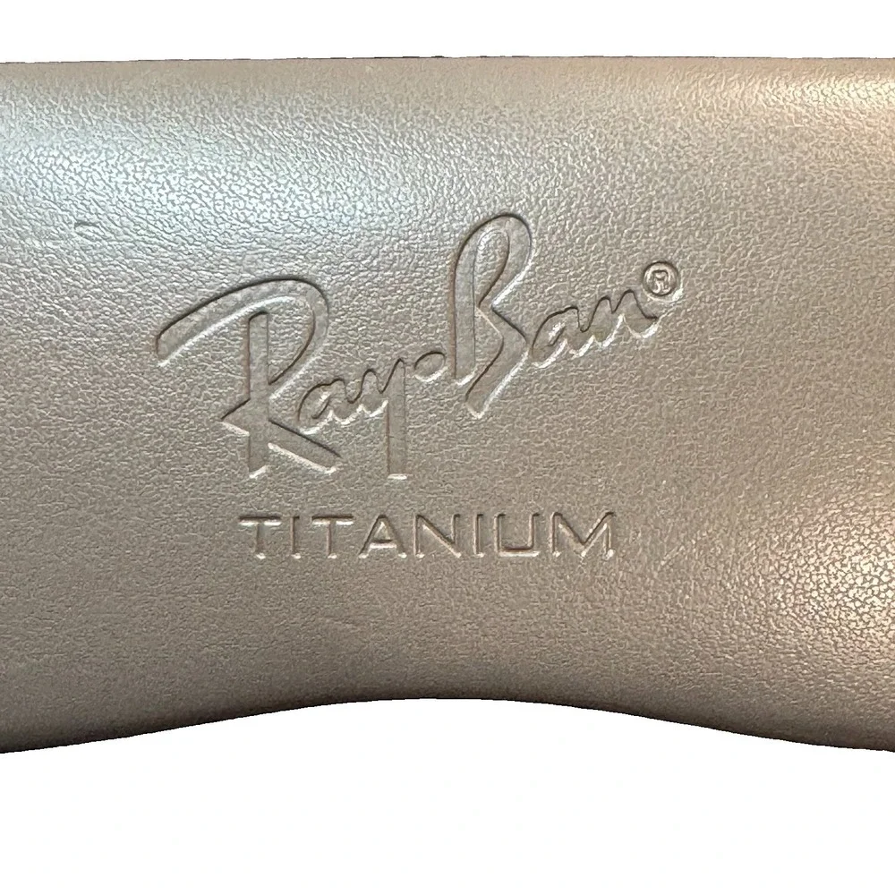 Ray Ban Titanium Hard Case Sunglasses/Glasses Holder Clam Shape Grey/Silver